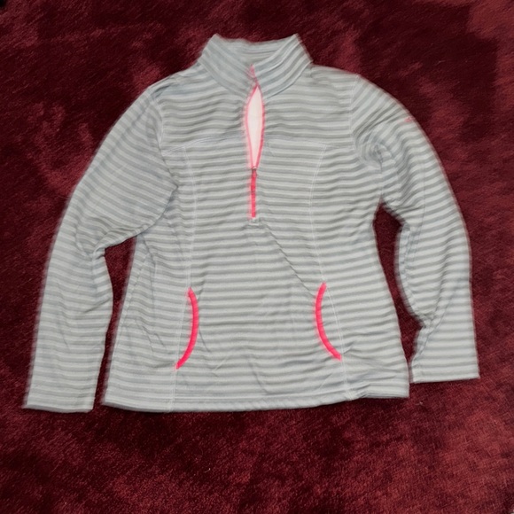 2 Columbia quarter zip pullovers - Picture 3 of 13